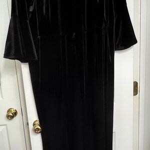 Elegant Black Velvet Jumpsuit